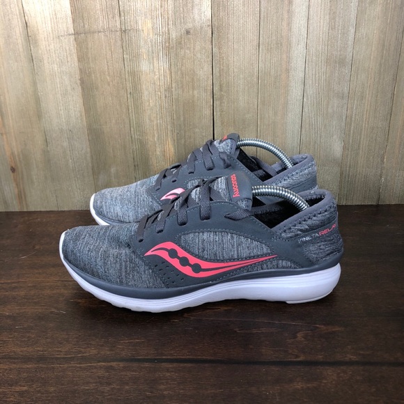 saucony memory foam running shoe